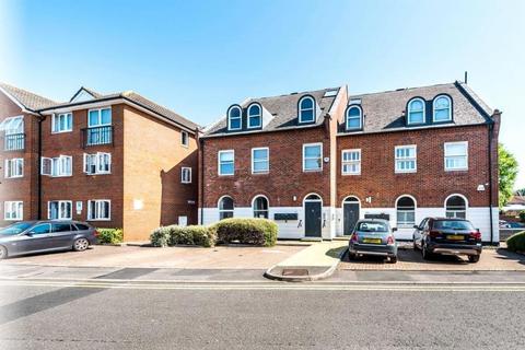 1 bedroom maisonette to rent, Foundry Court, Chertsey KT16