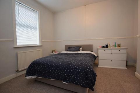 2 bedroom terraced house to rent, Eden Road, Suffolk CB9