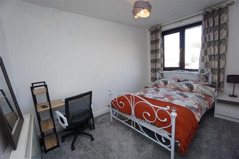 2 bedroom flat to rent, Southey Green Road, Southey, Sheffield, S5