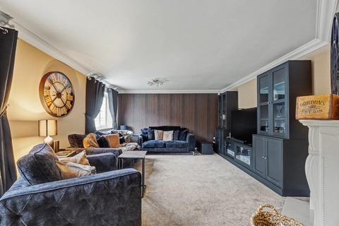 4 bedroom detached house for sale, Highsted Valley, Rodmersham, Sittingbourne, Kent, ME9 0AB