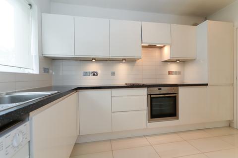 2 bedroom flat for sale, Beech Court, Chesham Road, Amersham