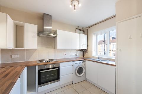 3 bedroom maisonette for sale, Clarendon Road, Walthamstow, London, E17 9AY