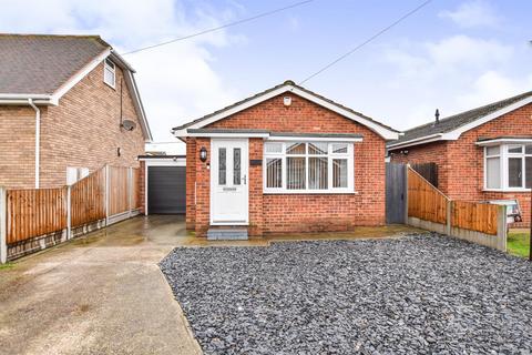 1 bedroom detached bungalow for sale, Limetree Road, Canvey Island