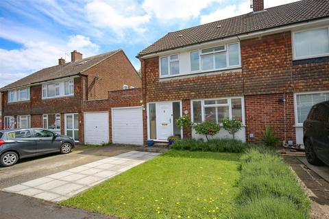 3 bedroom semi-detached house to rent, Borough Green