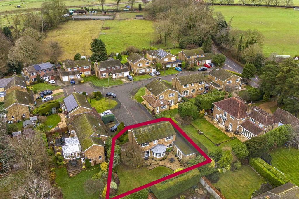 4 Gables Close, SL9 0 PR (LOW RES)-4