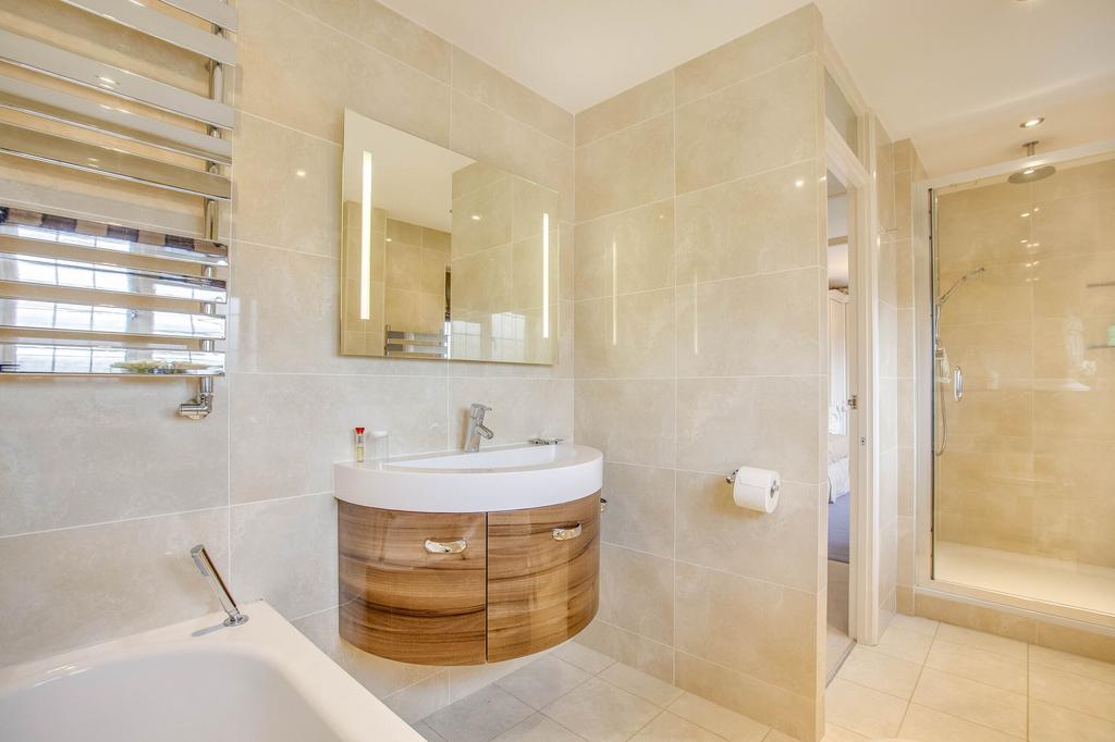 4 Gables Close, SL9 0 PR (LOW RES)-6