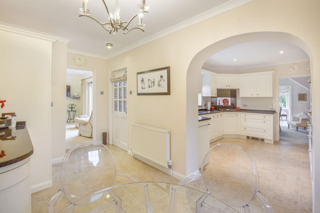 4 Gables Close, SL9 0 PR (LOW RES)-16