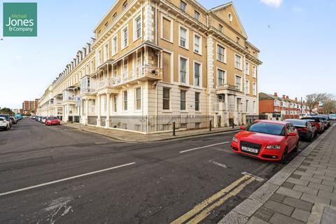 1 bedroom flat to rent, Heene Terrace, Worthing, West Sussex, BN11