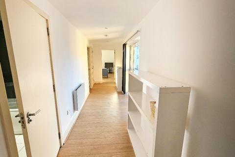 3 bedroom apartment to rent, Westferry road , Canary Wharf E14