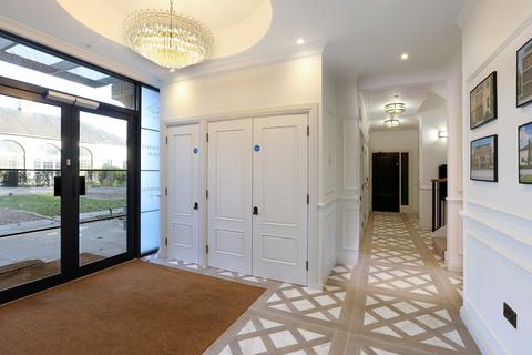 2 bedroom penthouse for sale, Westhorpe Park, Marlow, Buckinghamshire, SL7