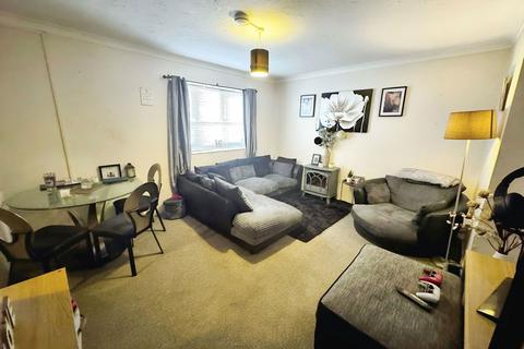 2 bedroom flat for sale, Rose Street, Rodbourne, Swindon, SN2 2HZ