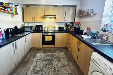 2 bedroom flat for sale, Rose Street, Rodbourne, Swindon, SN2 2HZ