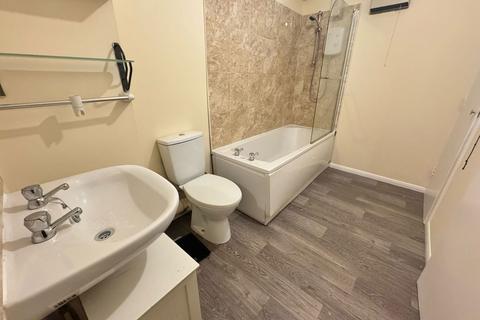 2 bedroom flat for sale, Rose Street, Rodbourne, Swindon, SN2 2HZ