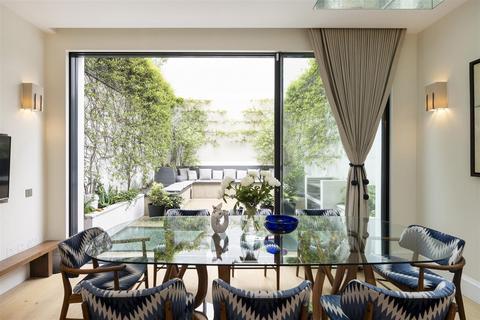 48 Lamont Road, London, SW10 0HX