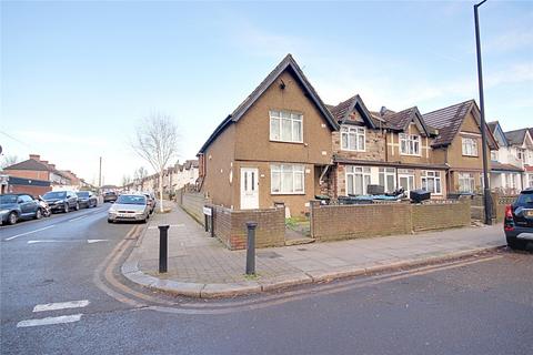 2 bedroom end of terrace house for sale, Green Street, ENFIELD, Greater London, EN3