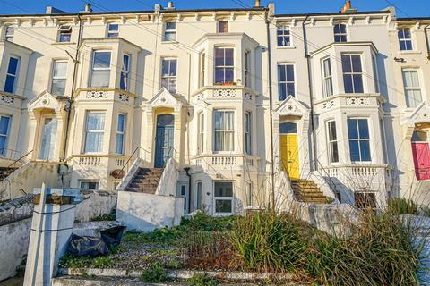 2 bedroom flat for sale, Clyde Road, St. Leonards-On-Sea