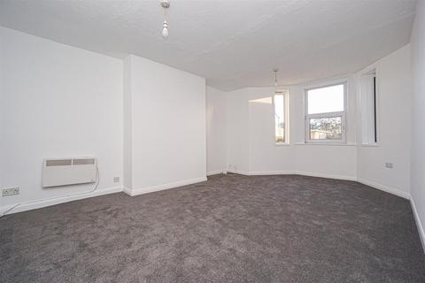 2 bedroom flat for sale, Clyde Road, St. Leonards-On-Sea