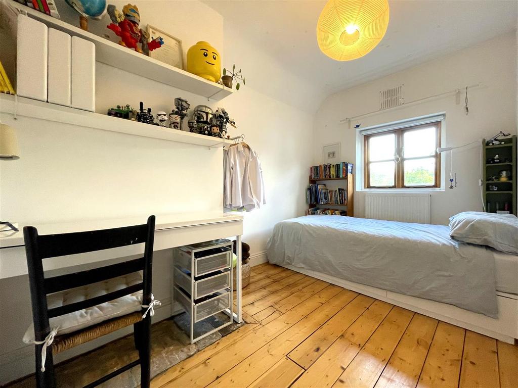 Bedroom2.jpg
