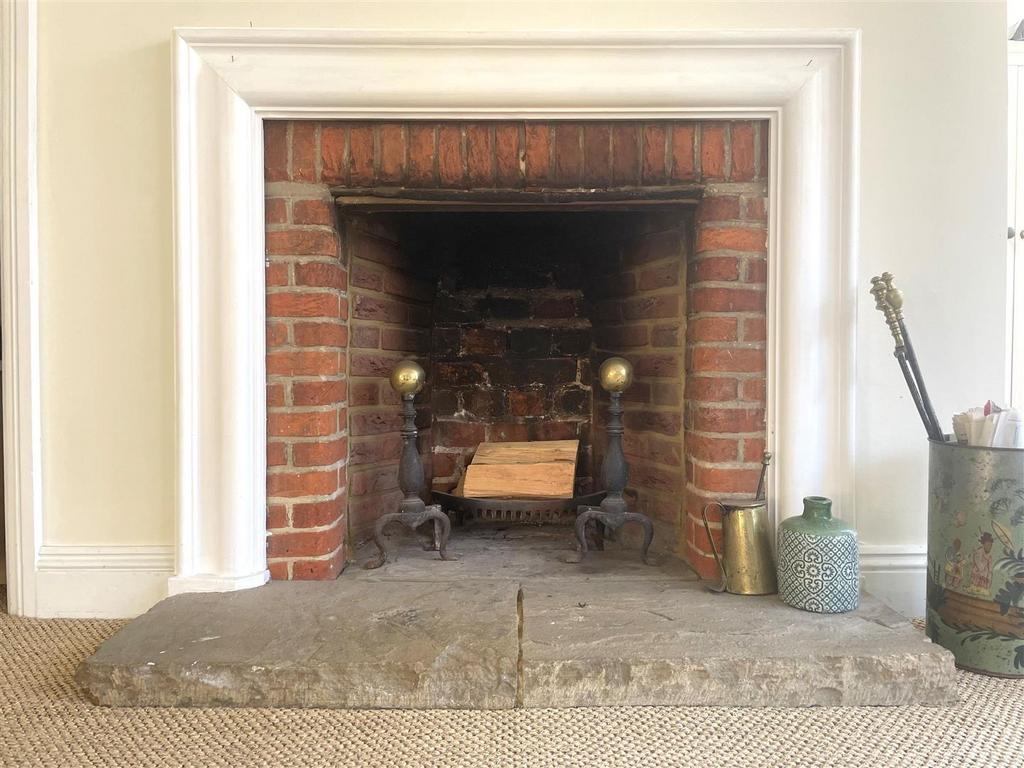 Fireplace.jpg