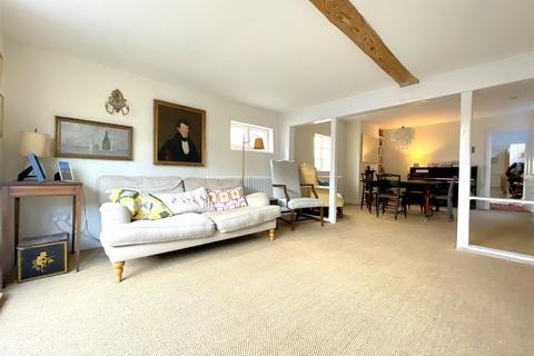 24 West Street, Carshalton, SM5 2QG