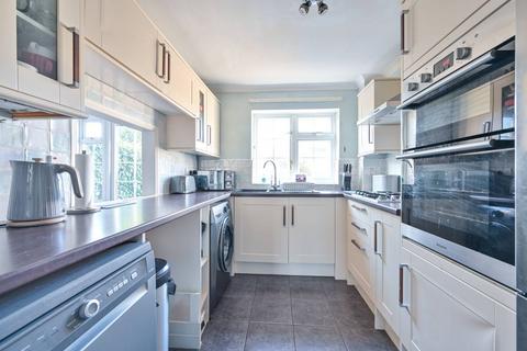 3 bedroom terraced house to rent, Chittys Walk, Stoughton, Guildford, GU3