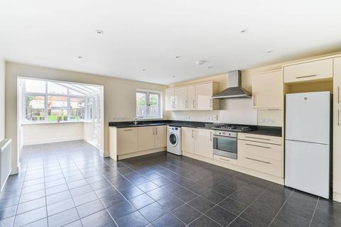 4 bedroom semi-detached house to rent, Cumberland Road, Bromley, BR2