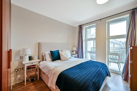 2 bedroom flat to rent, Kew Riverside, Kew, Richmond, TW9