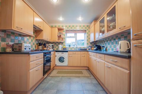 3 bedroom end of terrace house for sale, Woodhouse Lane, Broomfield, Chelmsford