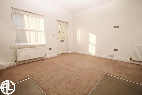 1 bedroom end of terrace house for sale, High Street, Henlow, SG16 6BS