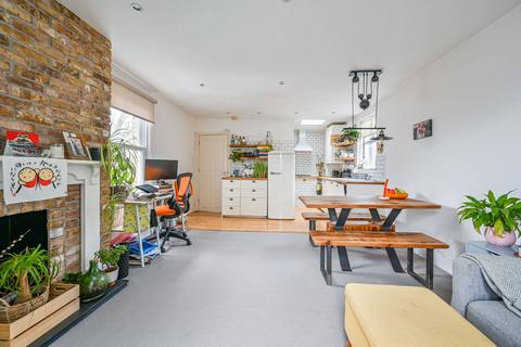 1 bedroom flat for sale, Cotherstone Road, Brixton Hill, London, SW2