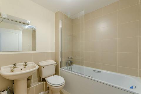 2 bedroom flat to rent, Harland Close, Merton Park, London, SW19