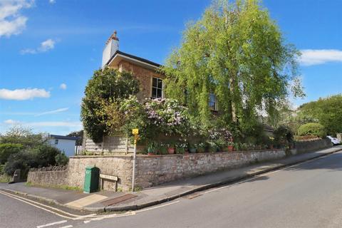 3 bedroom apartment for sale, Prime location almost immediate to Clevedon Seafront