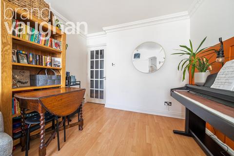 2 bedroom flat to rent, Marine Parade, Brighton, East Sussex, BN2