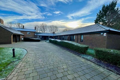 4 bedroom barn conversion for sale, Whaddon Road, Kingsmead, Milton Keynes, MK4