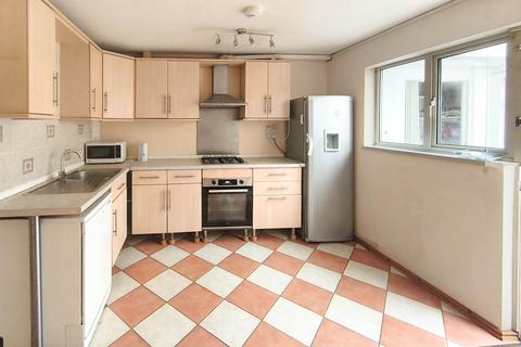 4 bedroom terraced house for sale, Craister Court, Cambridge, CB4