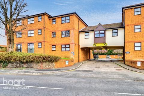 1 bedroom flat for sale, Station Road, Kings Langley