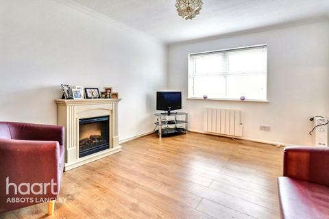 1 bedroom flat for sale, Station Road, Kings Langley