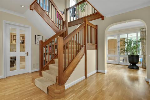 4 bedroom detached house to rent, Cranford Rise, Esher, Surrey, KT10