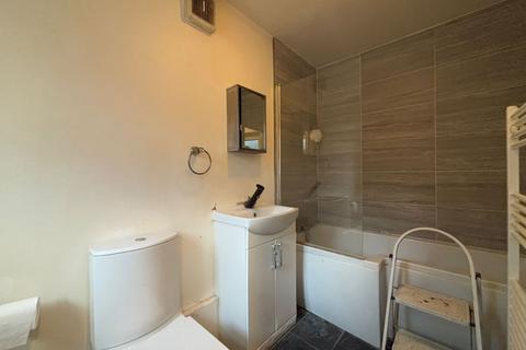 21 Wolverton Road, Stanmore, HA7 2RN