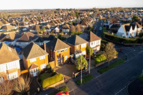 3 bedroom detached house for sale, Leybourne Avenue, Bournemouth, Dorset