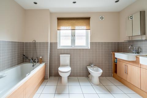 6 Bintley Drive, Pocklington, York, YO42 2NU