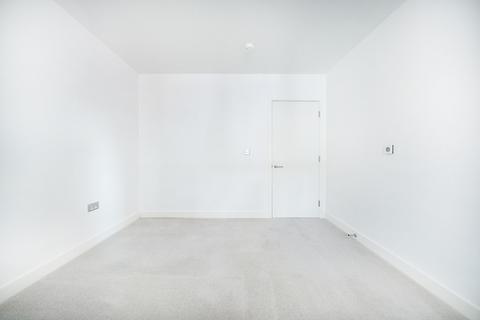 2 bedroom apartment to rent, West Apartments, Ashley Road, London N17