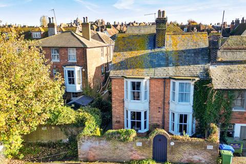 4 bedroom house for sale, Cinque Ports Street, Rye, East Sussex TN31 7AD