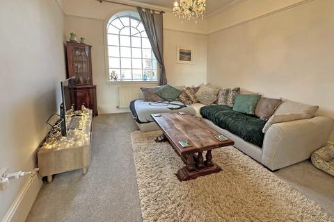 8 Lower Cloister Walk, Exminster, Exeter, EX6 8TZ