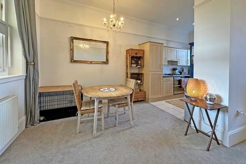 8 Lower Cloister Walk, Exminster, Exeter, EX6 8TZ