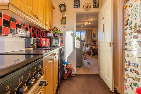 16 Bluebell Close, Kendal, LA9 7SH