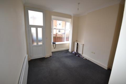 2 bedroom detached house to rent, Lambert Road, Leicester LE3