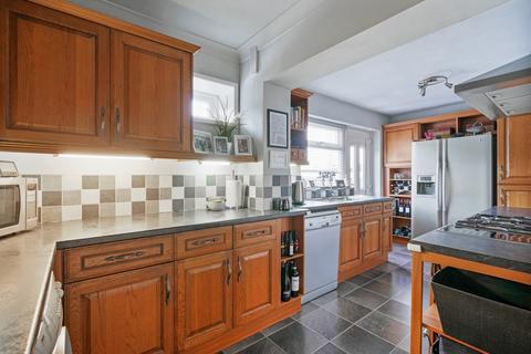 18 Daleview Road, Sheffield, S8 0EJ