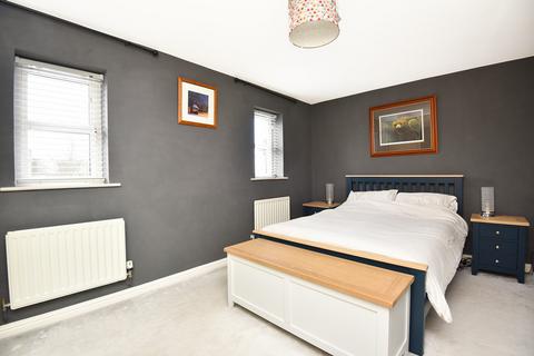 4 bedroom end of terrace house for sale, Rosewood Crescent, Harrogate