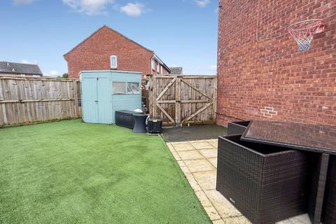 3 bedroom terraced house for sale, Phipps Close, Westbury